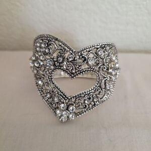 Elegant Heart Shaped Bracelet Cuff